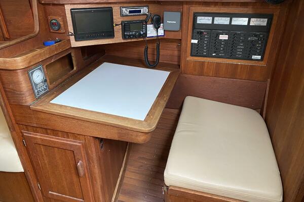 Delphinium 40ft J Boats Yacht For Sale
