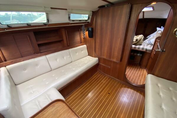 Delphinium 40ft J Boats Yacht For Sale