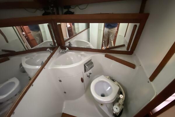 Delphinium 40ft J Boats Yacht For Sale