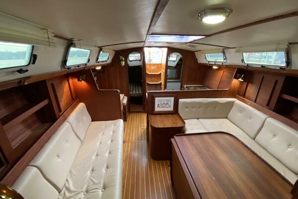 Delphinium 40ft J Boats Yacht For Sale