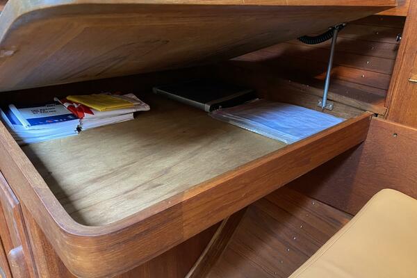 Delphinium 40ft J Boats Yacht For Sale