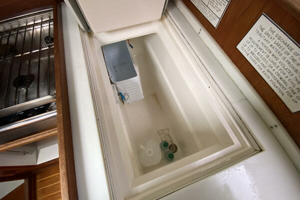 Delphinium 40ft J Boats Yacht For Sale