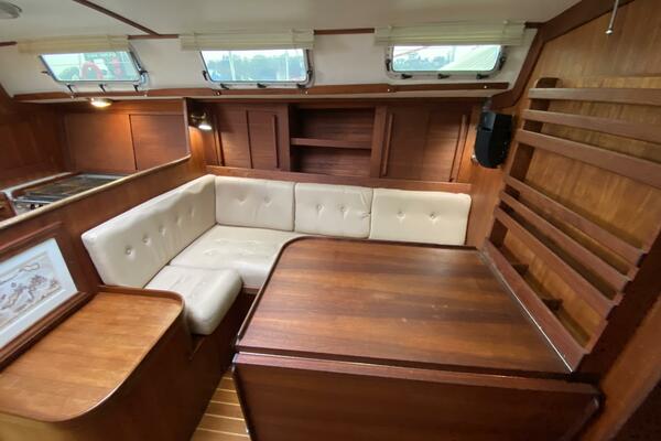 Delphinium 40ft J Boats Yacht For Sale