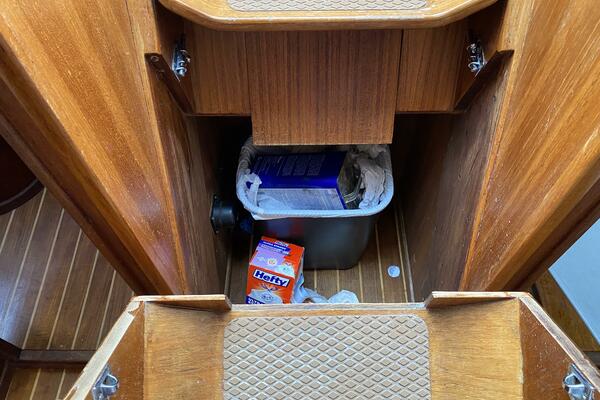 Delphinium 40ft J Boats Yacht For Sale