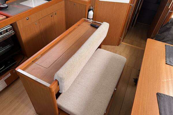 Beneteau Sense 46 Yacht For Sale