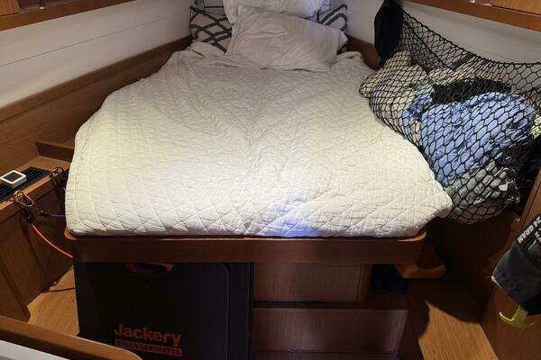 Beneteau Sense 46 Yacht For Sale