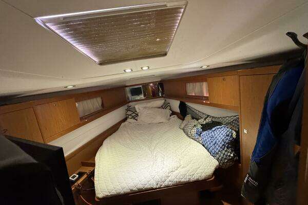 Beneteau Sense 46 Yacht For Sale