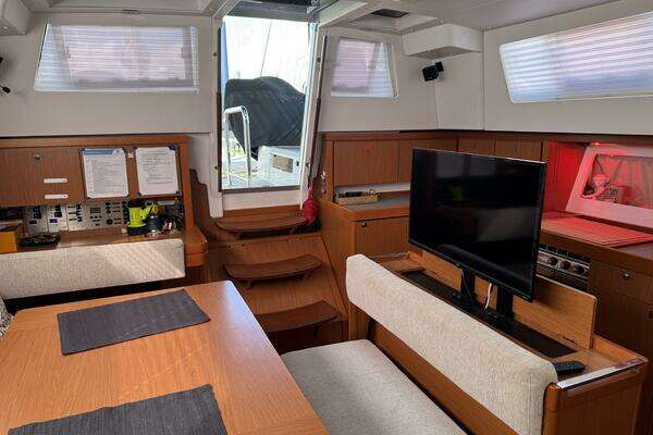 Beneteau Sense 46 Yacht For Sale