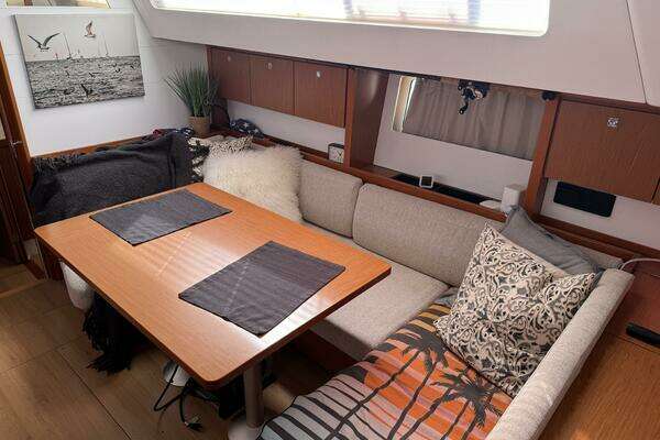 Beneteau Sense 46 Yacht For Sale