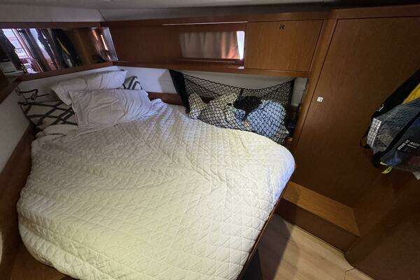 Beneteau Sense 46 Yacht For Sale