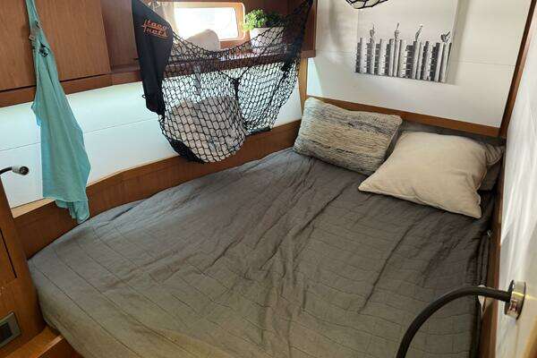 Beneteau Sense 46 Yacht For Sale