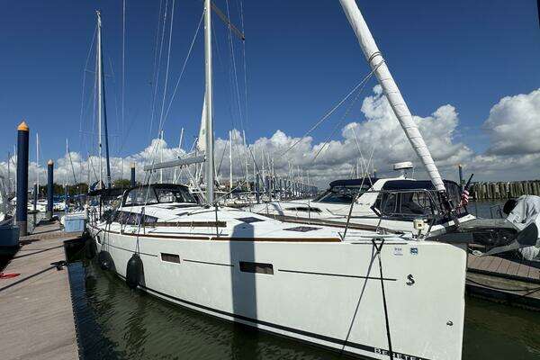 Photo of the 2014 Beneteau Sense 46 "Second Wind"