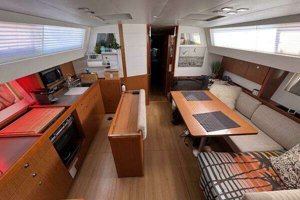 Beneteau Sense 46 Yacht For Sale
