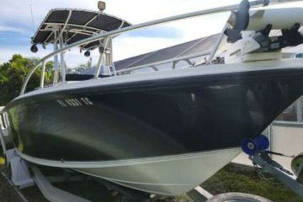 Photo of the 2009 Mako 