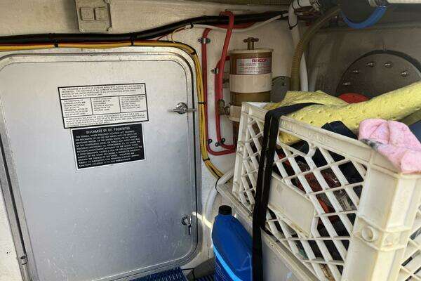 Royal Pacific 476 Sport Cruiser Yacht For Sale