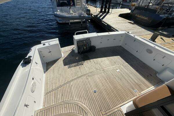 Royal Pacific 476 Sport Cruiser Yacht For Sale