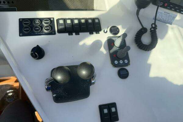 Royal Pacific 476 Sport Cruiser Yacht For Sale