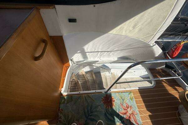 Royal Pacific 476 Sport Cruiser Yacht For Sale