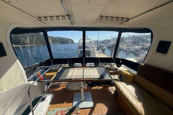 Royal Pacific 476 Sport Cruiser Yacht For Sale