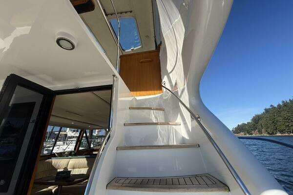 Royal Pacific 476 Sport Cruiser Yacht For Sale