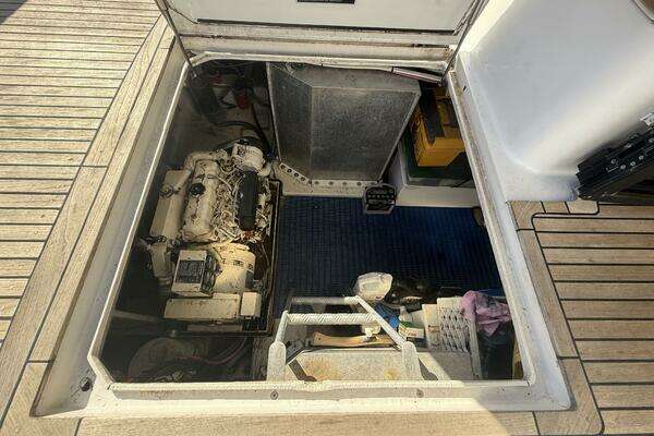 Royal Pacific 476 Sport Cruiser Yacht For Sale