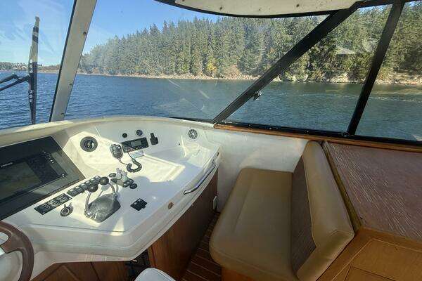 Royal Pacific 476 Sport Cruiser Yacht For Sale