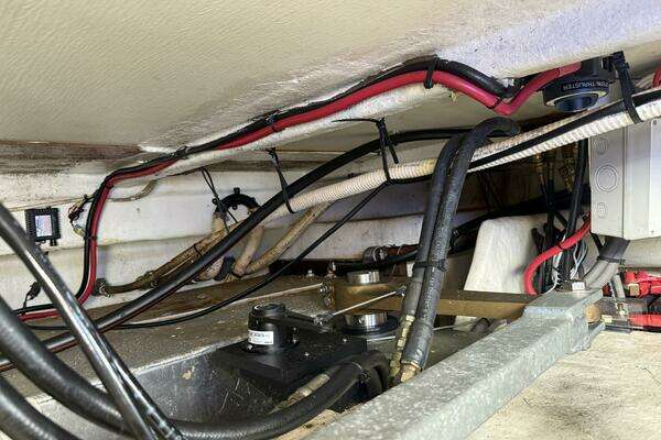 Royal Pacific 476 Sport Cruiser Yacht For Sale