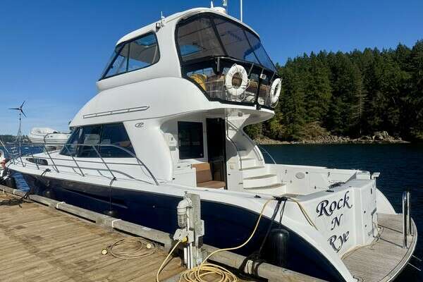 47-ft-Royal Pacific-2000-476 Sport Cruiser- Nanaimo British Columbia Canada  yacht for sale