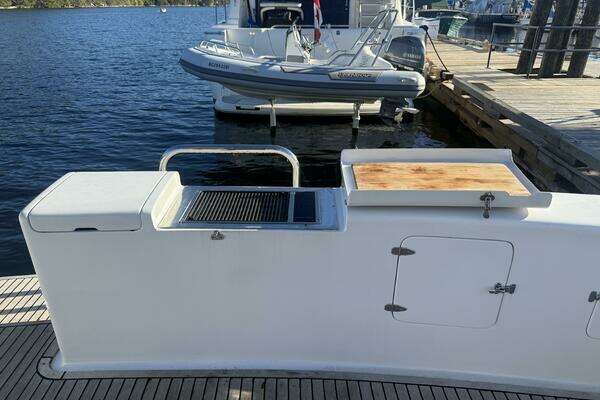 Royal Pacific 476 Sport Cruiser Yacht For Sale