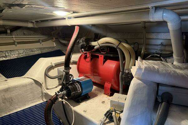 Royal Pacific 476 Sport Cruiser Yacht For Sale