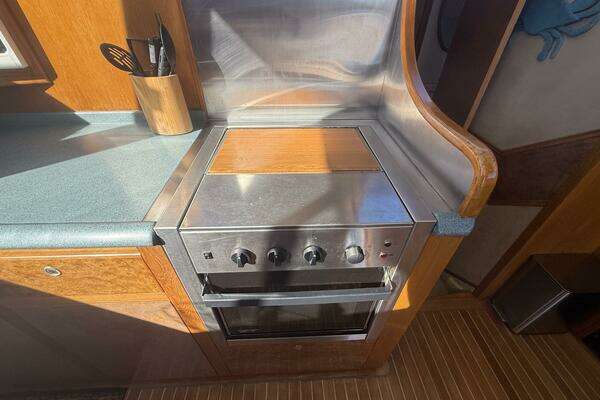 Royal Pacific 476 Sport Cruiser Yacht For Sale