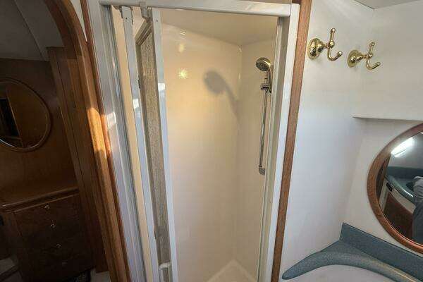 Royal Pacific 476 Sport Cruiser Yacht For Sale