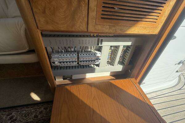 Royal Pacific 476 Sport Cruiser Yacht For Sale