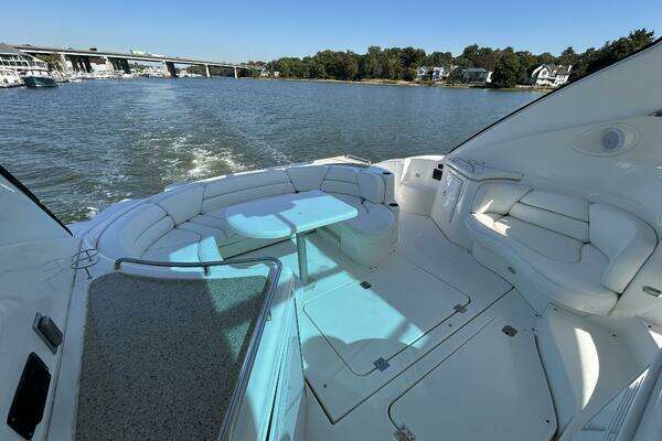 Cruisers Yachts 540 Express Yacht For Sale