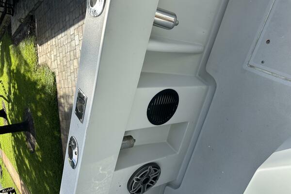 29ft SeaVee Yacht For Sale