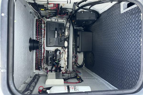 29ft SeaVee Yacht For Sale