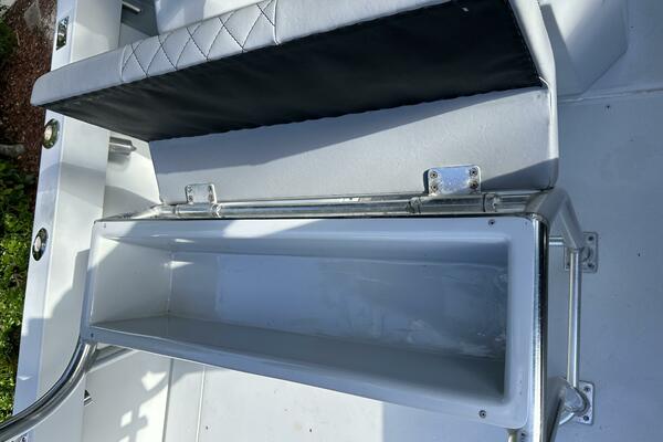 29ft SeaVee Yacht For Sale