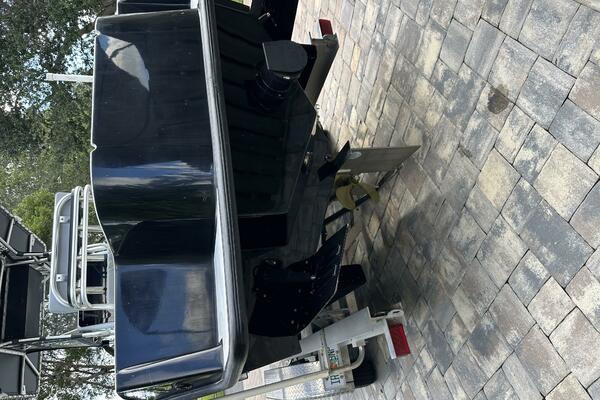 29ft SeaVee Yacht For Sale