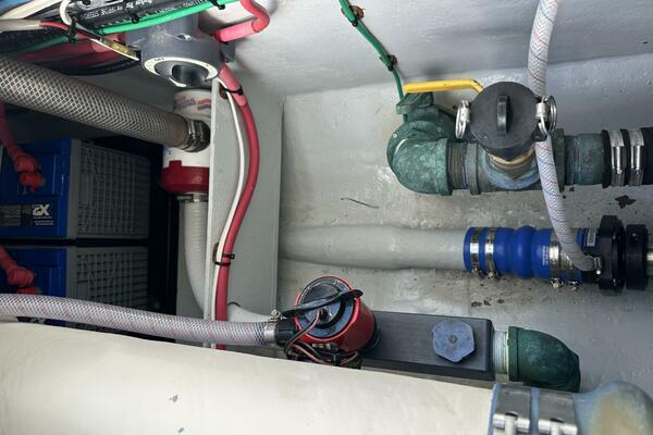 29ft SeaVee Yacht For Sale