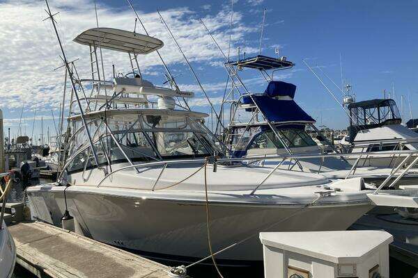 Photo of the 2006 Luhrs 280 Express Open