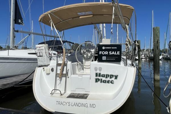 Happy Place 33ft Beneteau Yacht For Sale