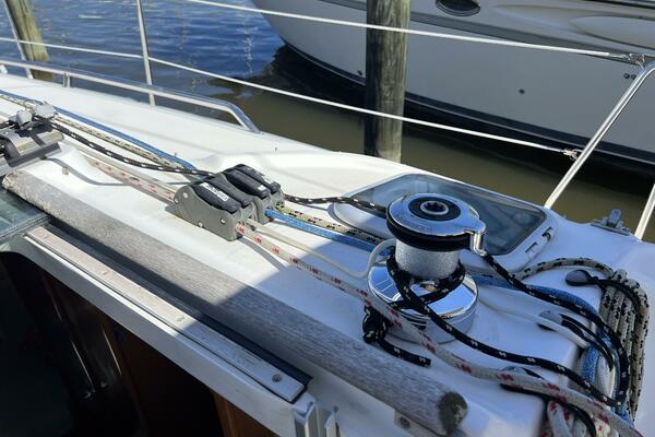 Happy Place 33ft Beneteau Yacht For Sale