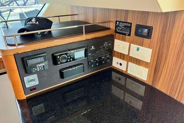 Aquila  Yacht For Sale