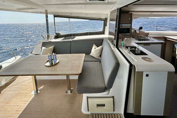 Fountaine Pajot Isla 40 Yacht For Sale