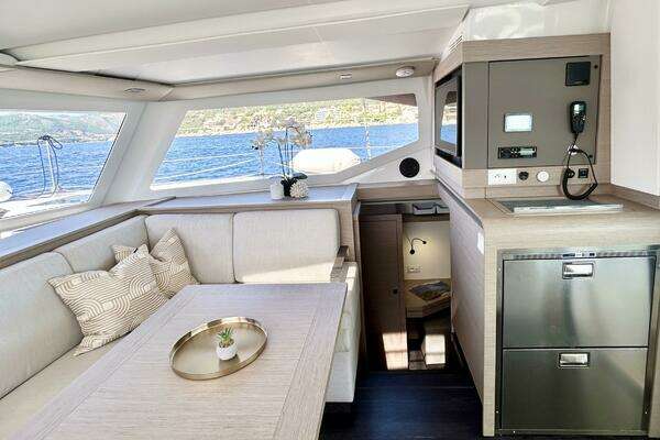 Fountaine Pajot Isla 40 Yacht For Sale