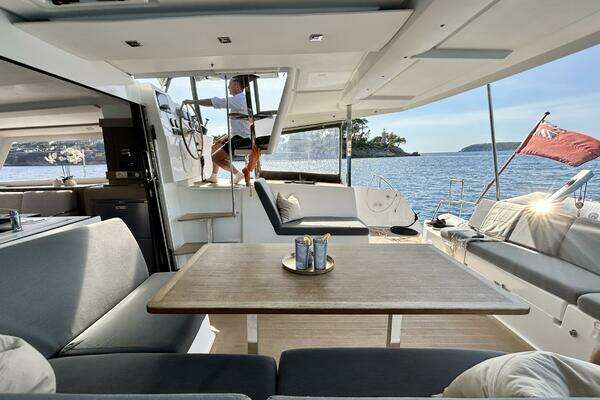 Fountaine Pajot Isla 40 Yacht For Sale