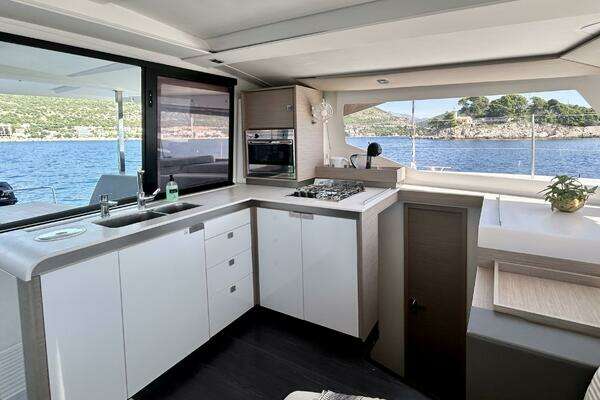 Fountaine Pajot Isla 40 Yacht For Sale