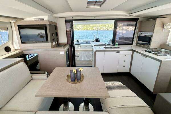 Fountaine Pajot Isla 40 Yacht For Sale