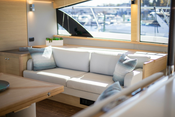 54ft Aquila Yacht For Sale