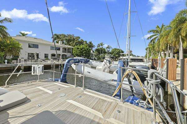 Hylas 63 Yacht For Sale